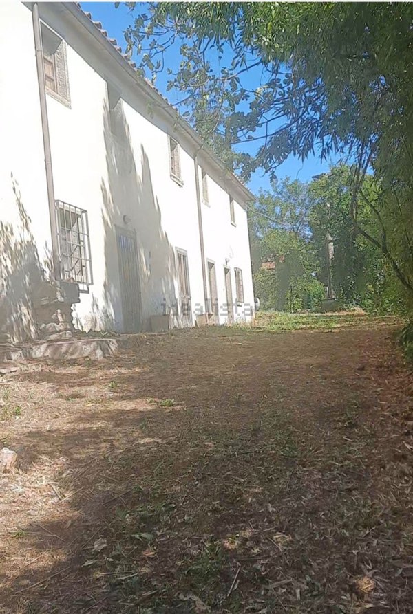 casa indipendente in vendita a Capolona