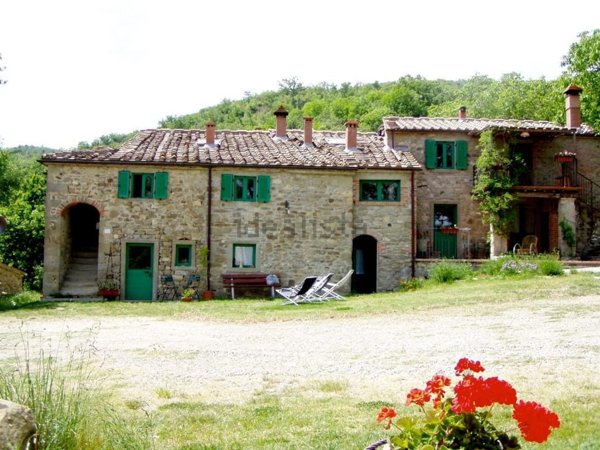 casale in vendita a Capolona