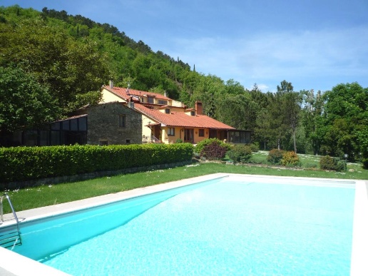 casa indipendente in vendita a Capolona