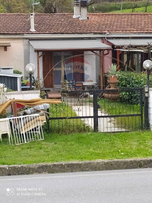 casa indipendente in vendita a Capolona