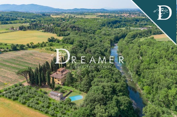 casa indipendente in vendita a Capolona