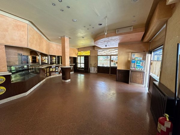 locale di sgombero in vendita a Capolona