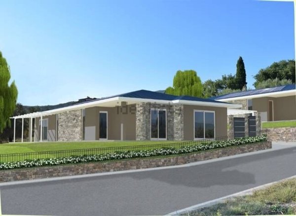 casa indipendente in vendita a Capolona