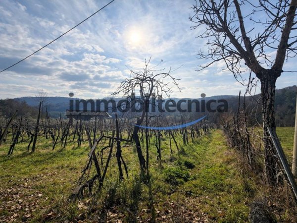 trivano in vendita a Capolona in zona San Martino Sopr'Arno