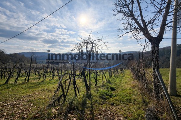 trivano in vendita a Capolona in zona San Martino Sopr'Arno