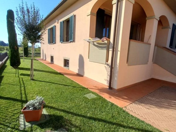 casa indipendente in vendita a Capolona in zona Castelluccio