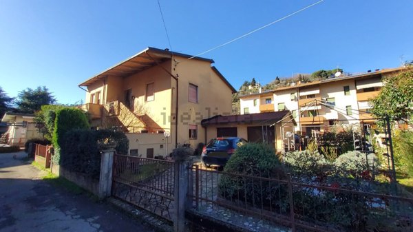 casa indipendente in vendita a Capolona