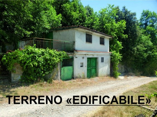 casa indipendente in vendita a Capolona