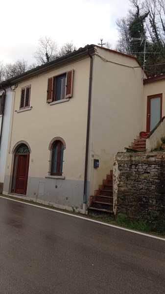 casa indipendente in vendita a Capolona