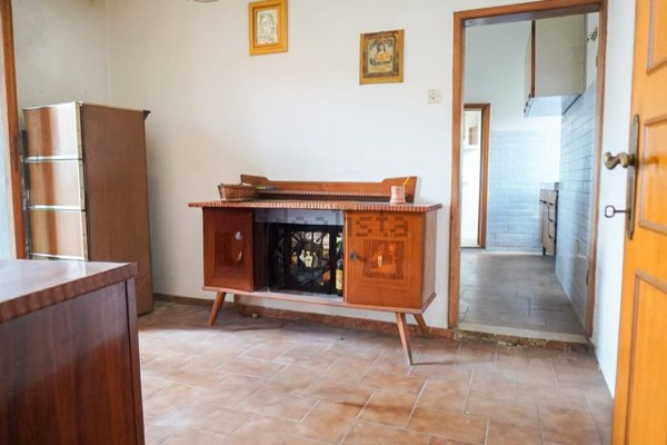 appartamento in vendita a Capolona in zona Castelluccio