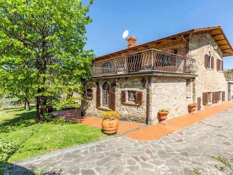 casa indipendente in vendita a Capolona