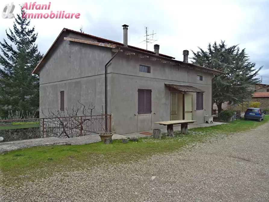 casa indipendente in vendita a Capolona