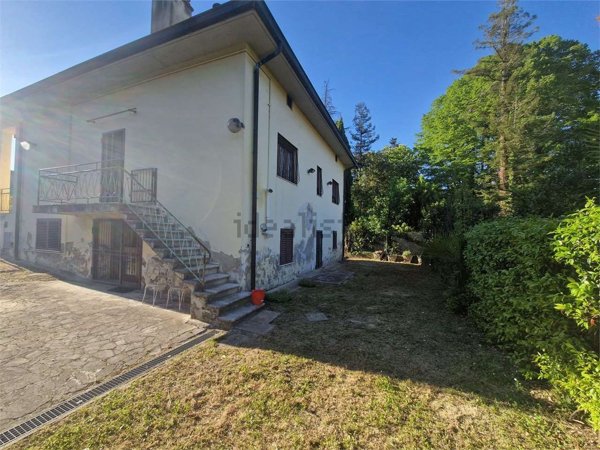 casa indipendente in vendita a Capolona