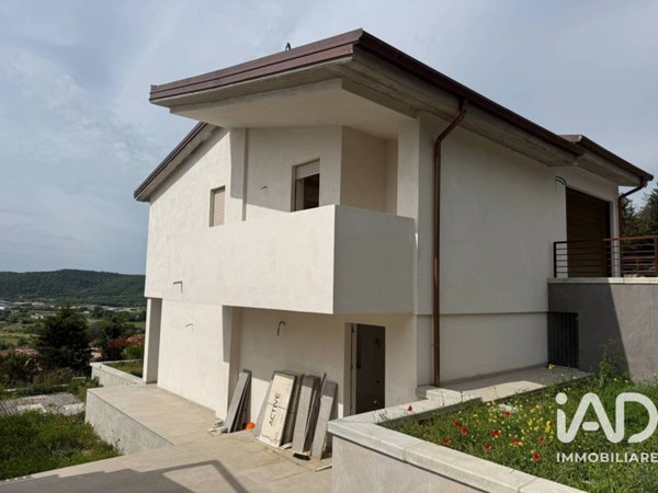 casa indipendente in vendita a Capolona