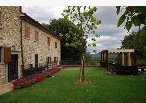 casa indipendente in vendita a Capolona