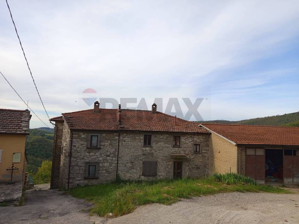 casa indipendente in vendita a Capolona