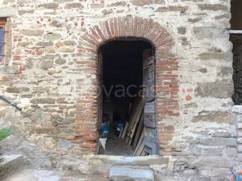 appartamento in vendita a Capolona in zona San Martino Sopr'Arno