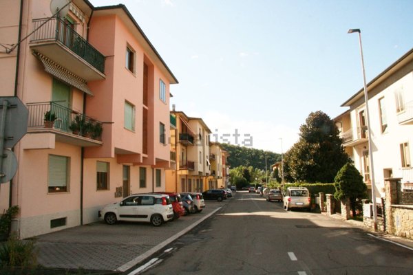 appartamento in vendita a Capolona in zona San Martino Sopr'Arno