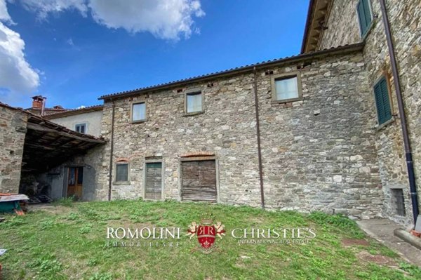 casa indipendente in vendita a Caprese Michelangelo