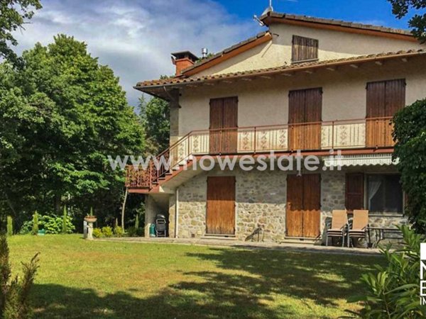 casa indipendente in vendita a Caprese Michelangelo