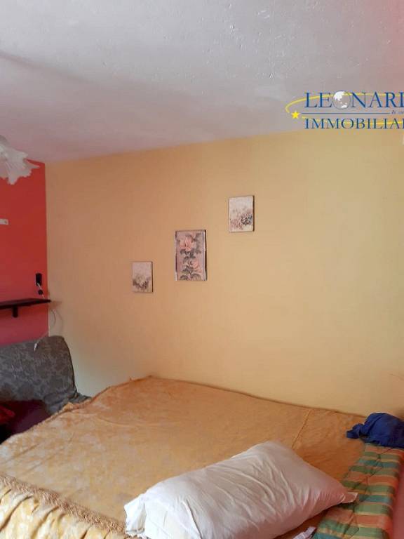 casa indipendente in vendita a Caprese Michelangelo