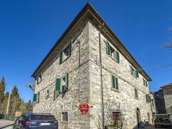 casa indipendente in vendita a Caprese Michelangelo