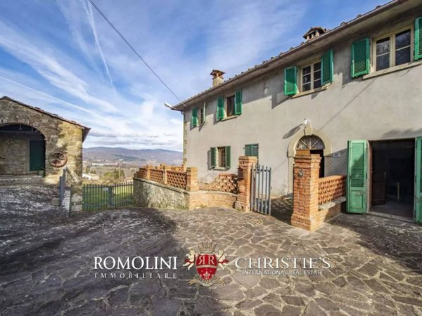 casa indipendente in vendita a Caprese Michelangelo
