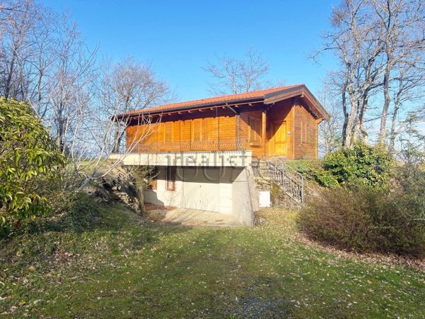 casa indipendente in vendita a Caprese Michelangelo