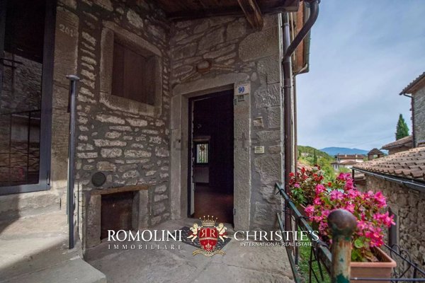 appartamento in vendita a Caprese Michelangelo