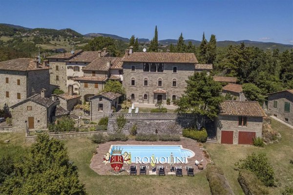 casa indipendente in vendita a Caprese Michelangelo