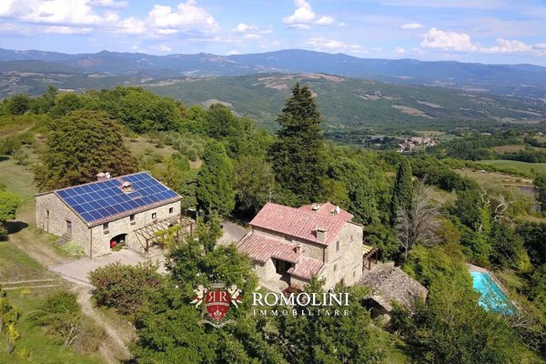casa indipendente in vendita a Caprese Michelangelo