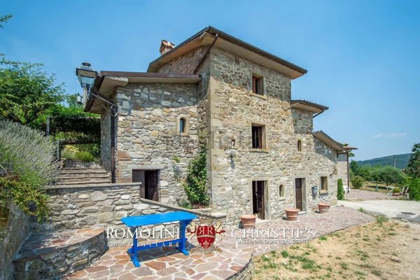 casa indipendente in vendita a Caprese Michelangelo