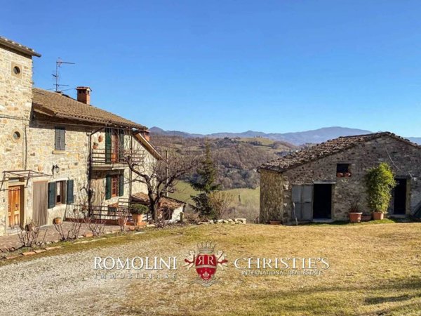 casa indipendente in vendita a Caprese Michelangelo