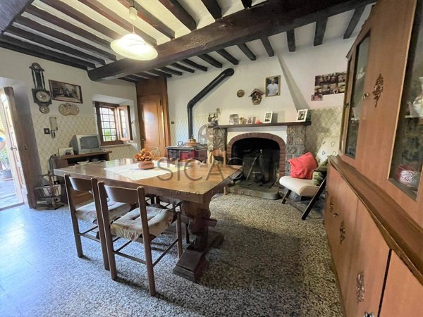 appartamento in vendita a Caprese Michelangelo