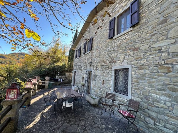 pentavano in vendita a Caprese Michelangelo