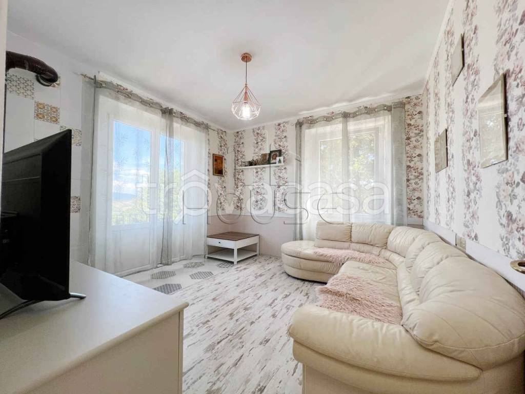 appartamento in vendita a Caprese Michelangelo