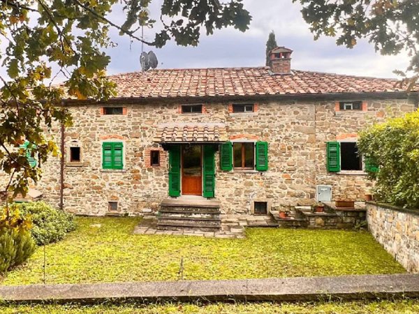 casa indipendente in vendita a Caprese Michelangelo