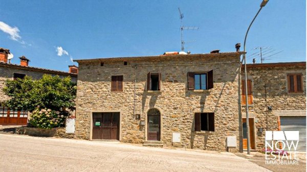 casa indipendente in vendita a Caprese Michelangelo