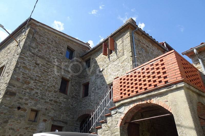 casa indipendente in vendita a Castel Focognano