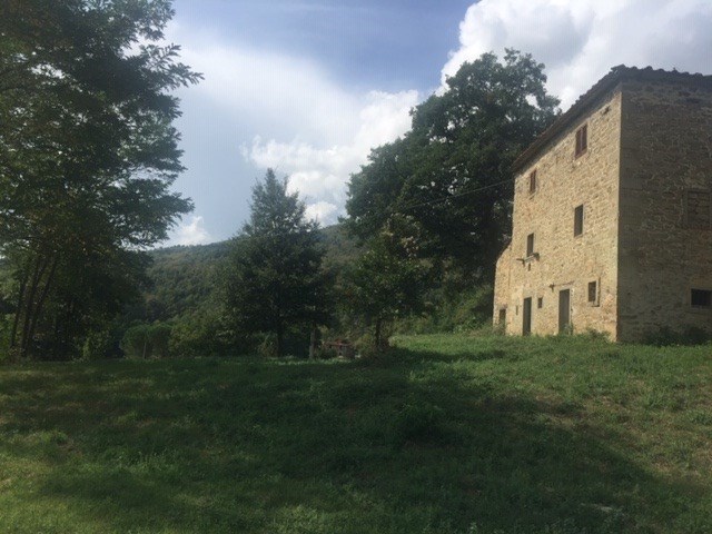casa indipendente in vendita a Castel Focognano in zona Salutio
