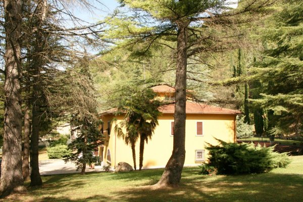 casa indipendente in vendita a Castel Focognano in zona Rassina