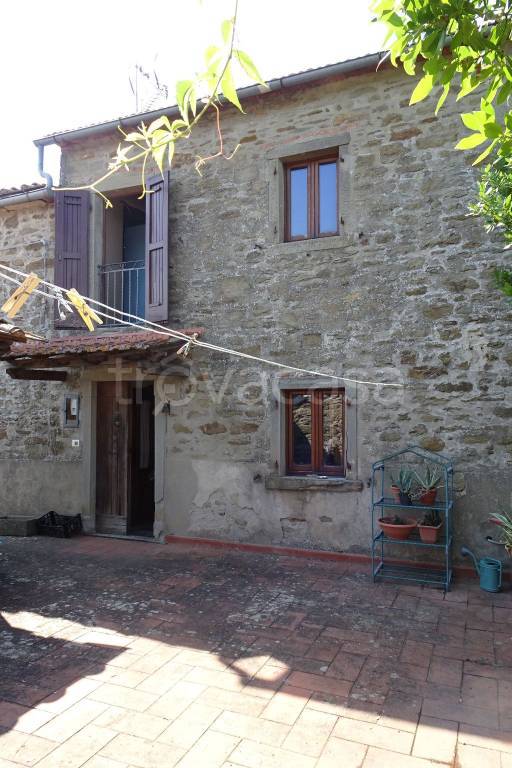 casa indipendente in vendita a Castel Focognano