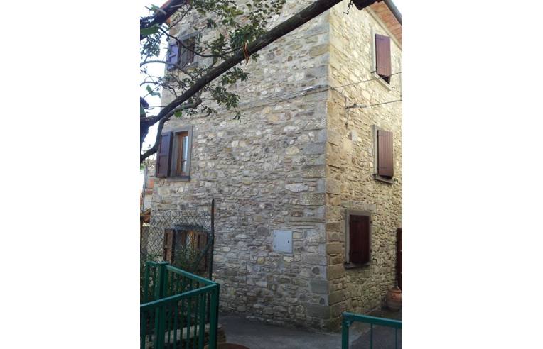casa indipendente in vendita a Castel Focognano in zona Pieve a Socana