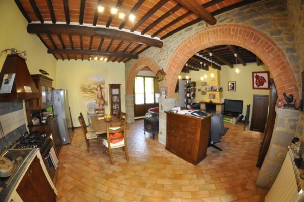 casa indipendente in vendita a Castel Focognano in zona Rassina