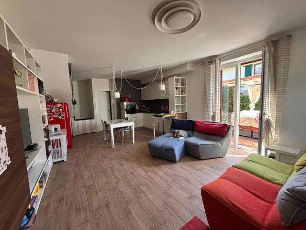 casa indipendente in vendita a Castel Focognano in zona Rassina