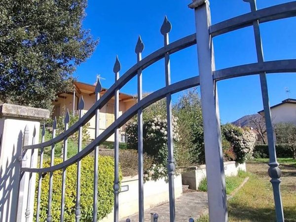 casa indipendente in vendita a Castel Focognano