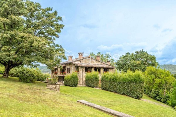 casa indipendente in vendita a Castel Focognano