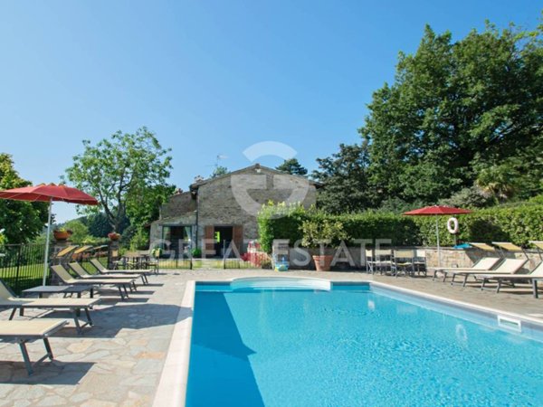 casa indipendente in vendita a Castel Focognano in zona Rassina