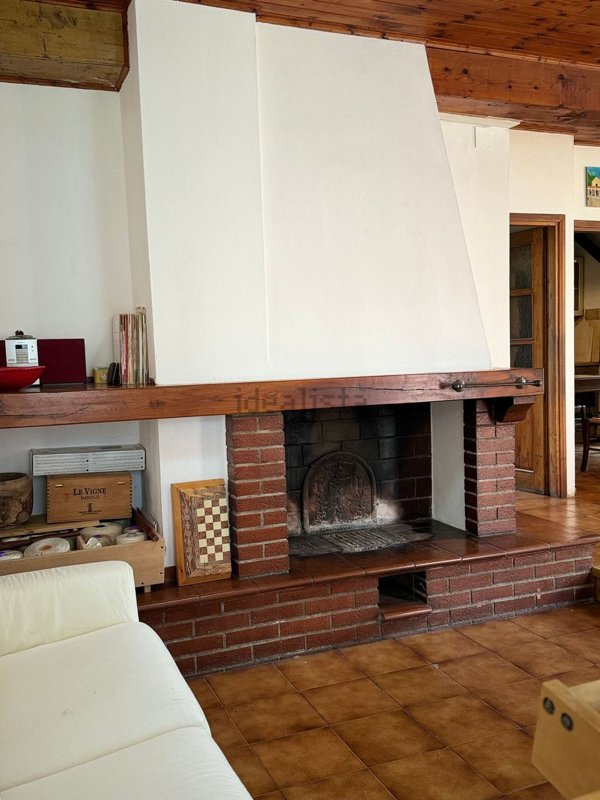 casa indipendente in vendita a Castel Focognano