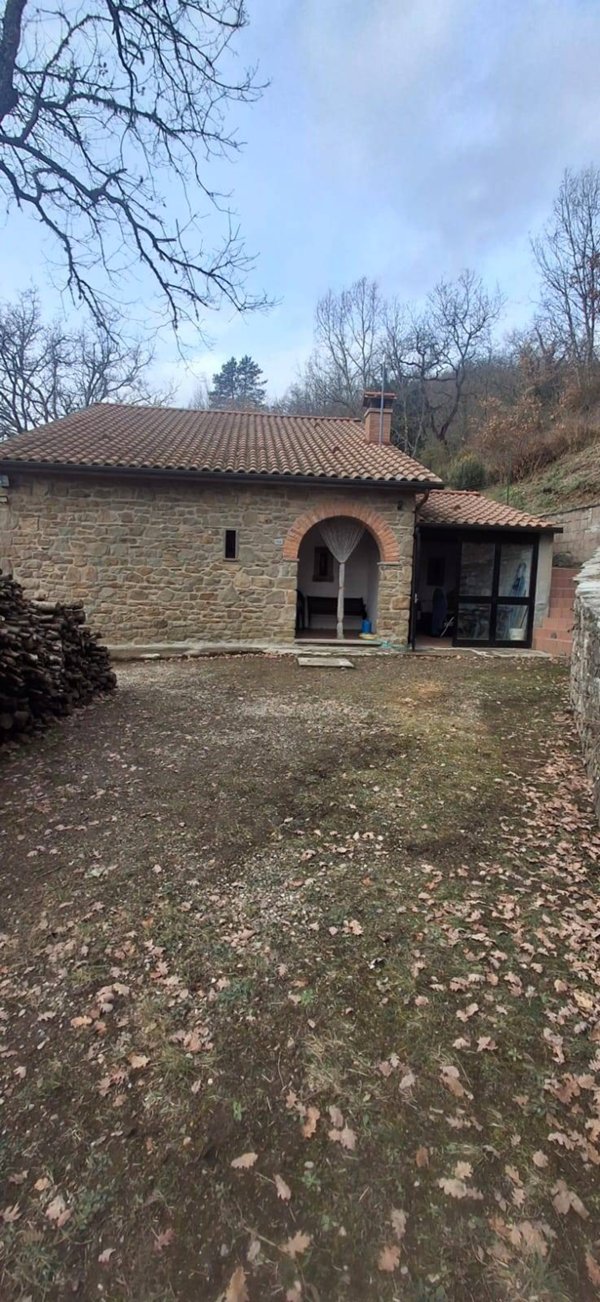 casa indipendente in vendita a Castel Focognano